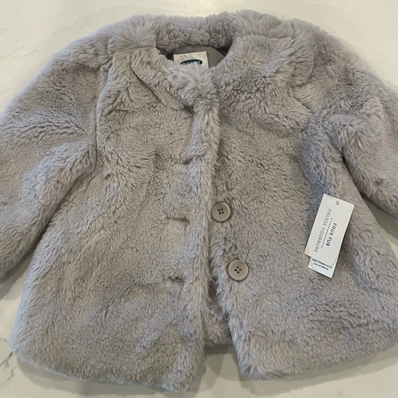 NWT Old navy faux fur baby jacket - Picture 1 of 4